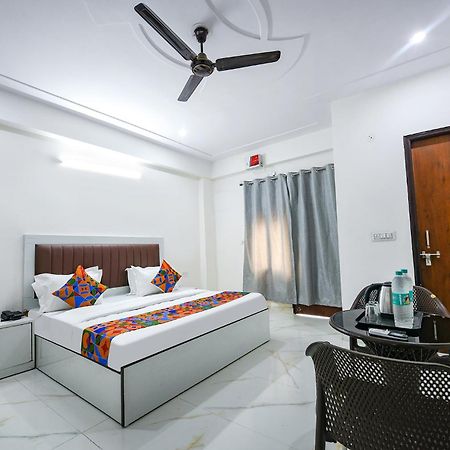 Fabhotel The Yashobhumi Near Yashobhoomi Convention Centre Delhi  Exteriör bild