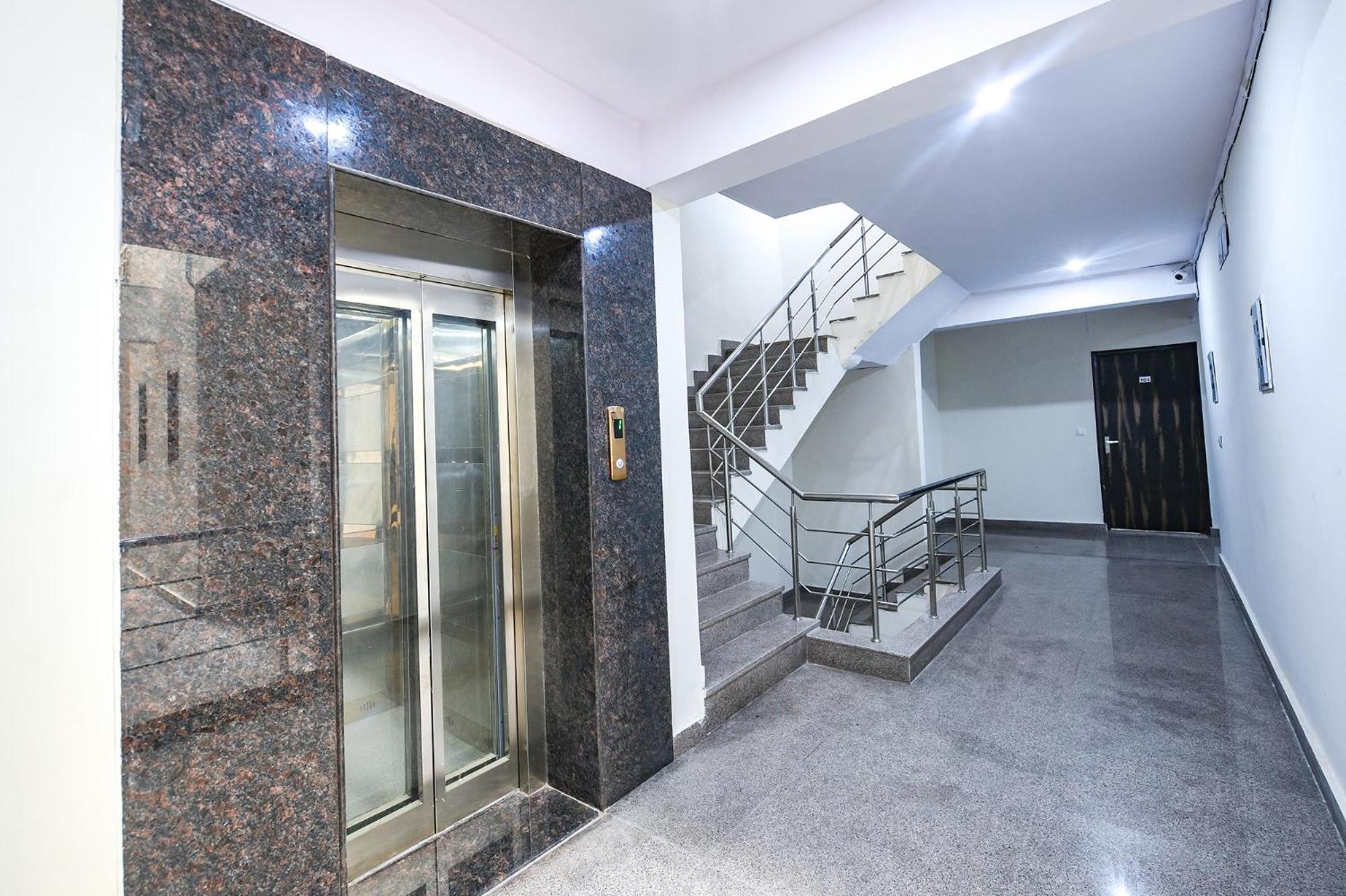 Fabhotel The Yashobhumi Near Yashobhoomi Convention Centre Delhi  Exteriör bild