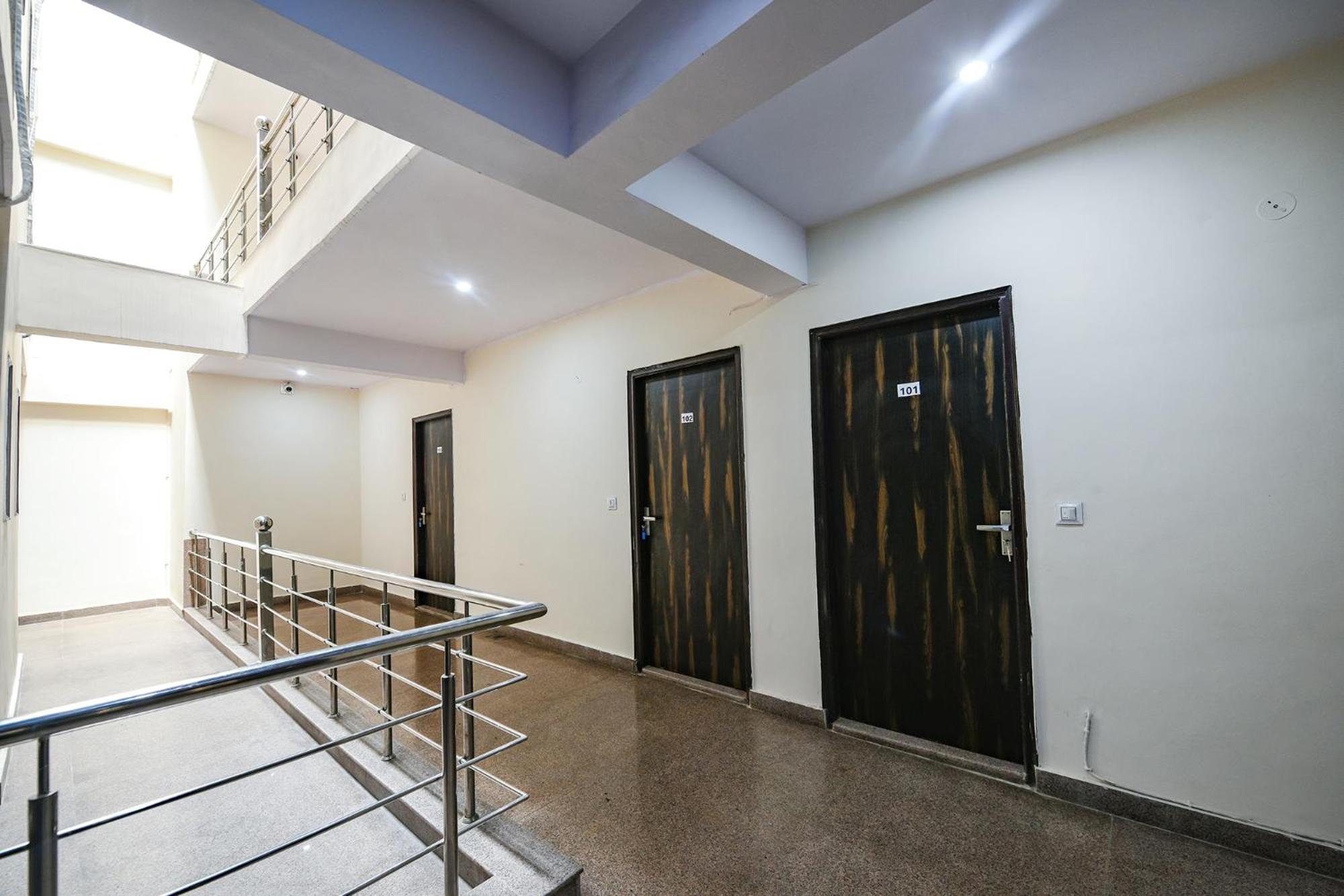Fabhotel The Yashobhumi Near Yashobhoomi Convention Centre Delhi  Exteriör bild