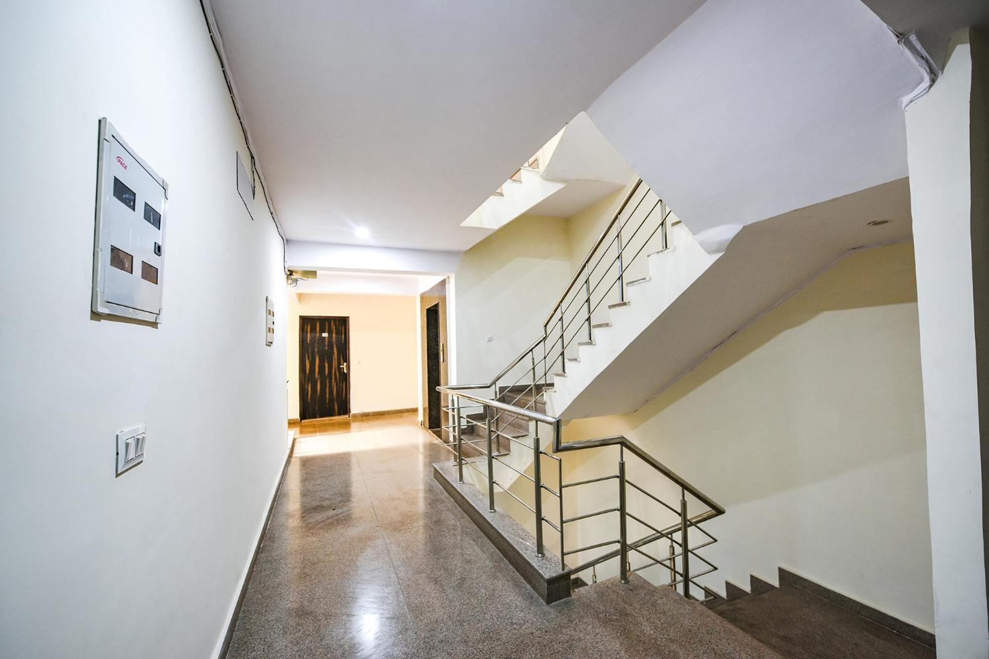 Fabhotel The Yashobhumi Near Yashobhoomi Convention Centre Delhi  Exteriör bild