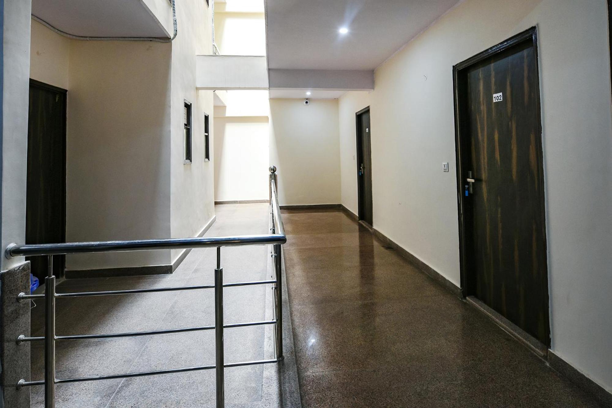 Fabhotel The Yashobhumi Near Yashobhoomi Convention Centre Delhi  Exteriör bild